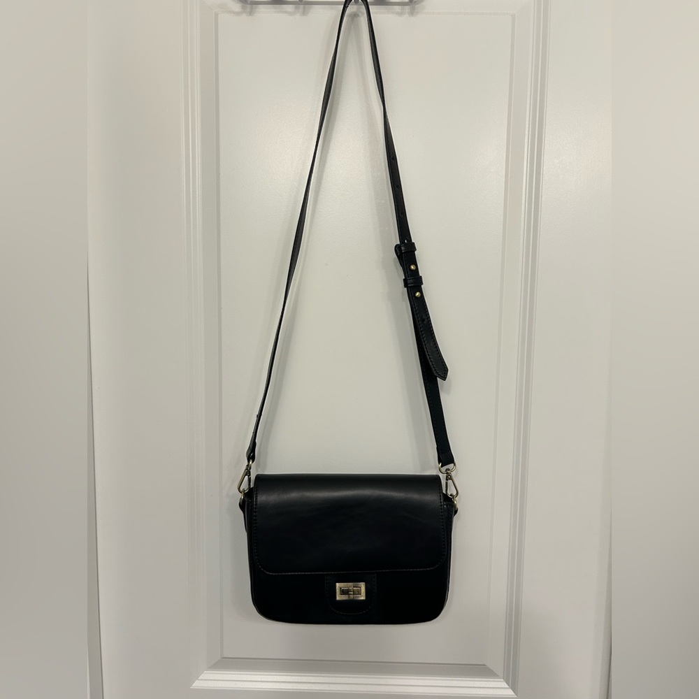 Andar “The Penny” Crossbody